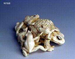 Netsuke | Milwaukee Public Museum